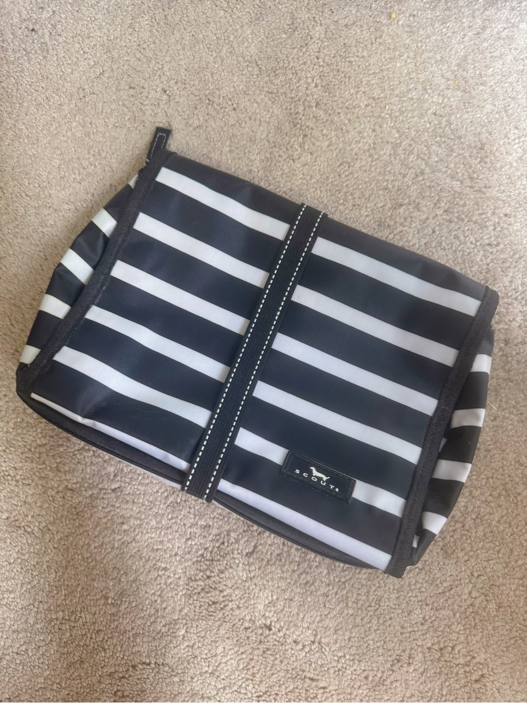 Like New Scout Beauty Burrito Toiletry Bag
